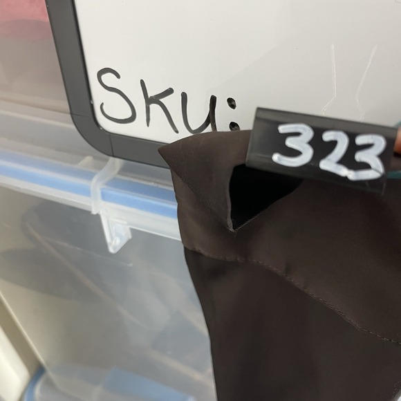 Abercrombie & Fitch Size XL Button Down Shirt Satin Dark Chocolate Brown Relaxed - Picture 8 of 8